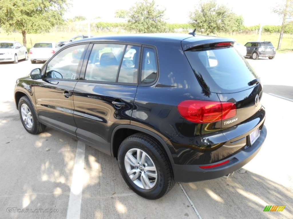 2012 Tiguan S 4Motion - Deep Black Metallic / Black photo #5