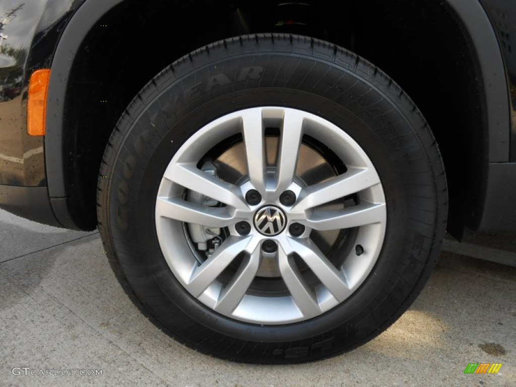 2012 Tiguan S 4Motion - Deep Black Metallic / Black photo #7