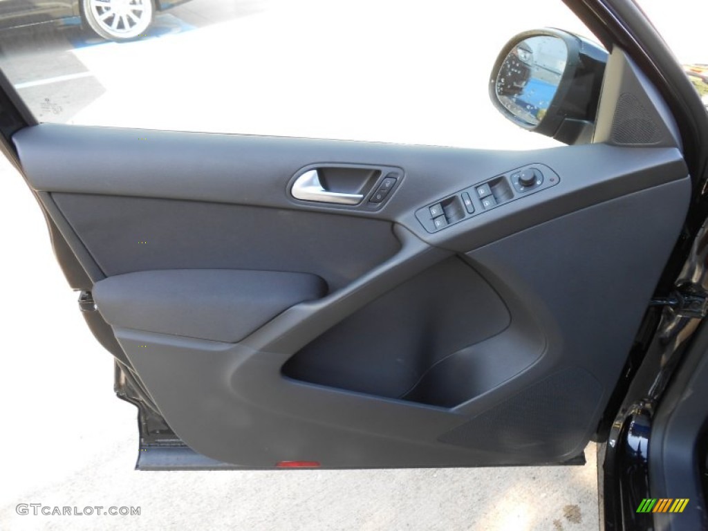 2012 Tiguan S 4Motion - Deep Black Metallic / Black photo #8