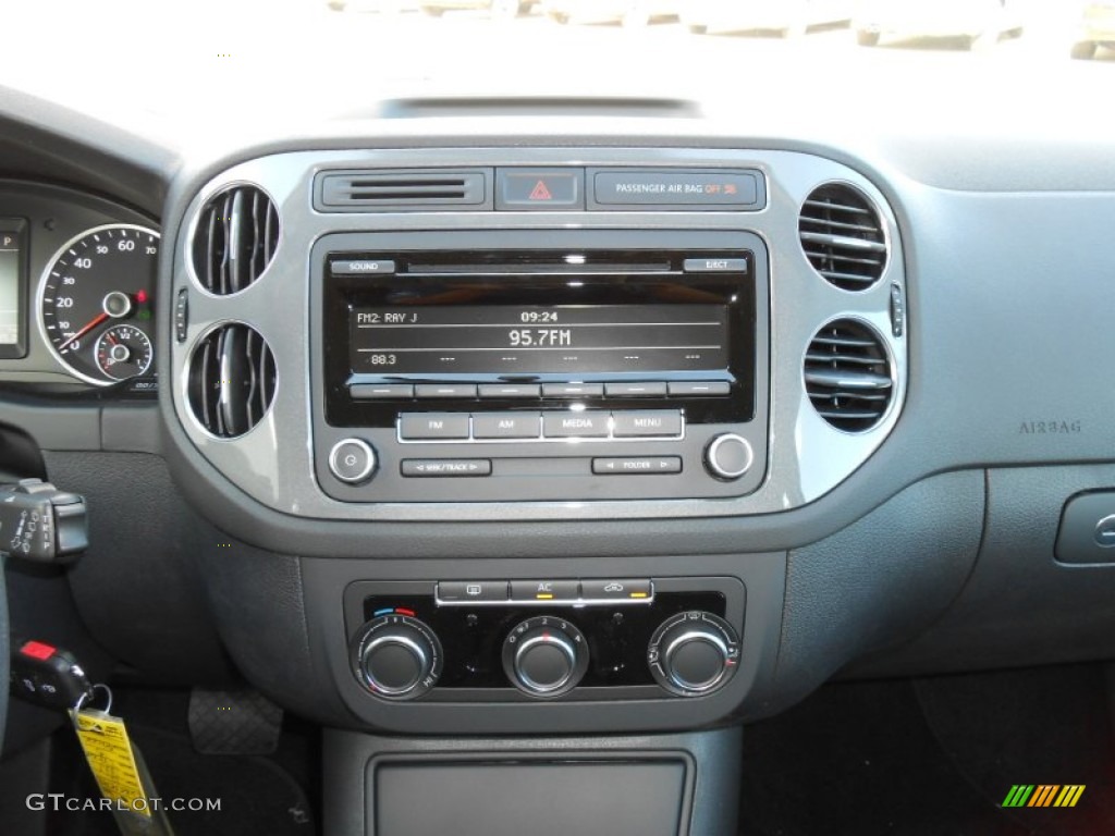 2012 Tiguan S 4Motion - Deep Black Metallic / Black photo #15