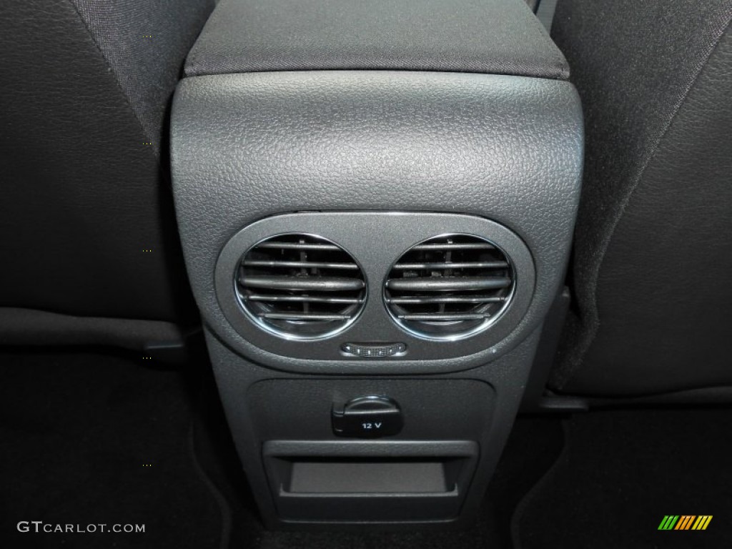 2012 Tiguan S 4Motion - Deep Black Metallic / Black photo #18