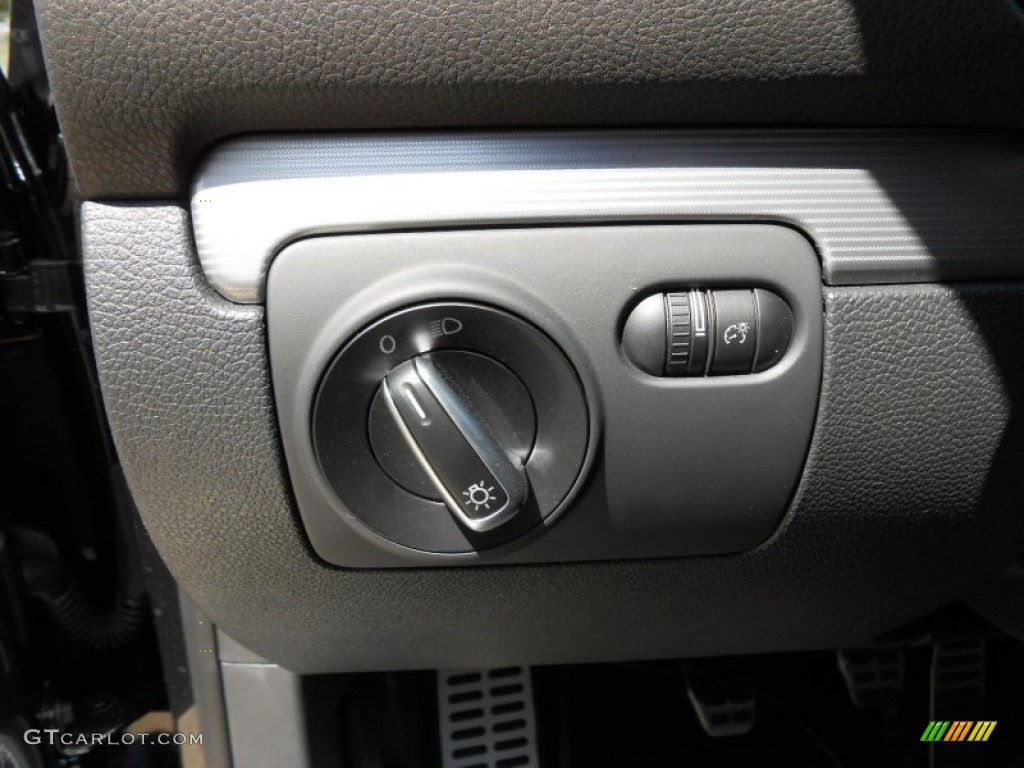 2012 Volkswagen Golf R 2 Door 4Motion Controls Photo #74480408