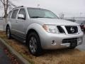 Silver Lightning - Pathfinder SE 4x4 Photo No. 1