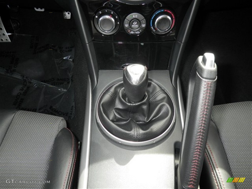 2010 Mazda RX-8 R3 Transmission Photos