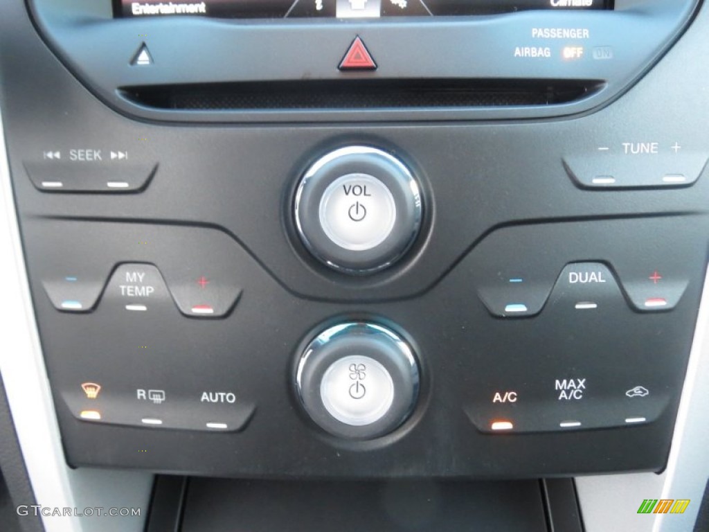 2013 Ford Explorer XLT Controls Photo #74481890