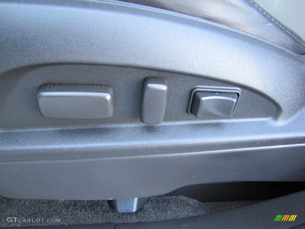 2011 Chevrolet Equinox LTZ AWD Controls Photo #74482494