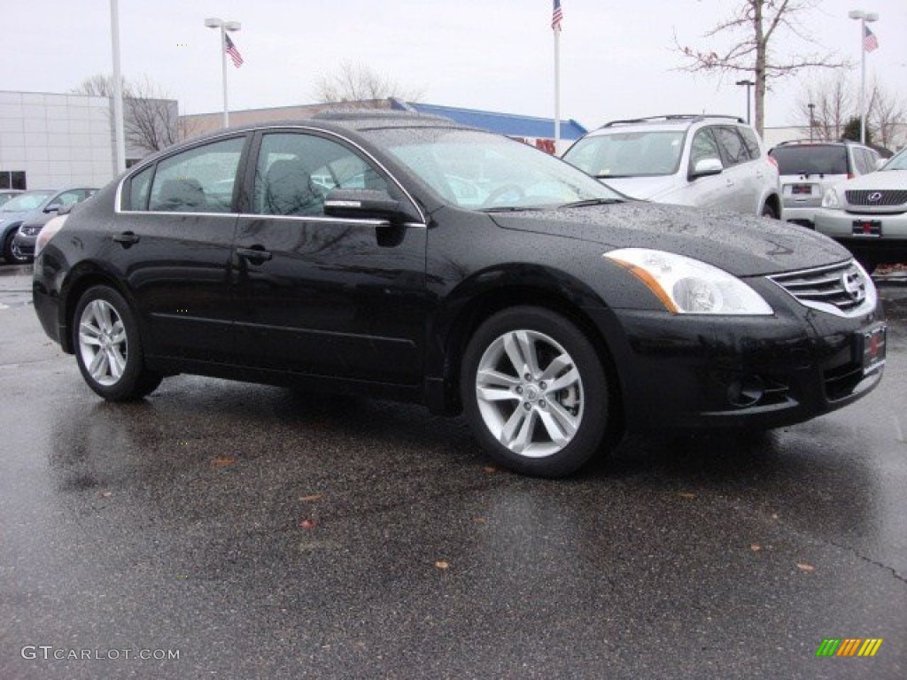 2012 Altima 3.5 SR - Super Black / Charcoal photo #2