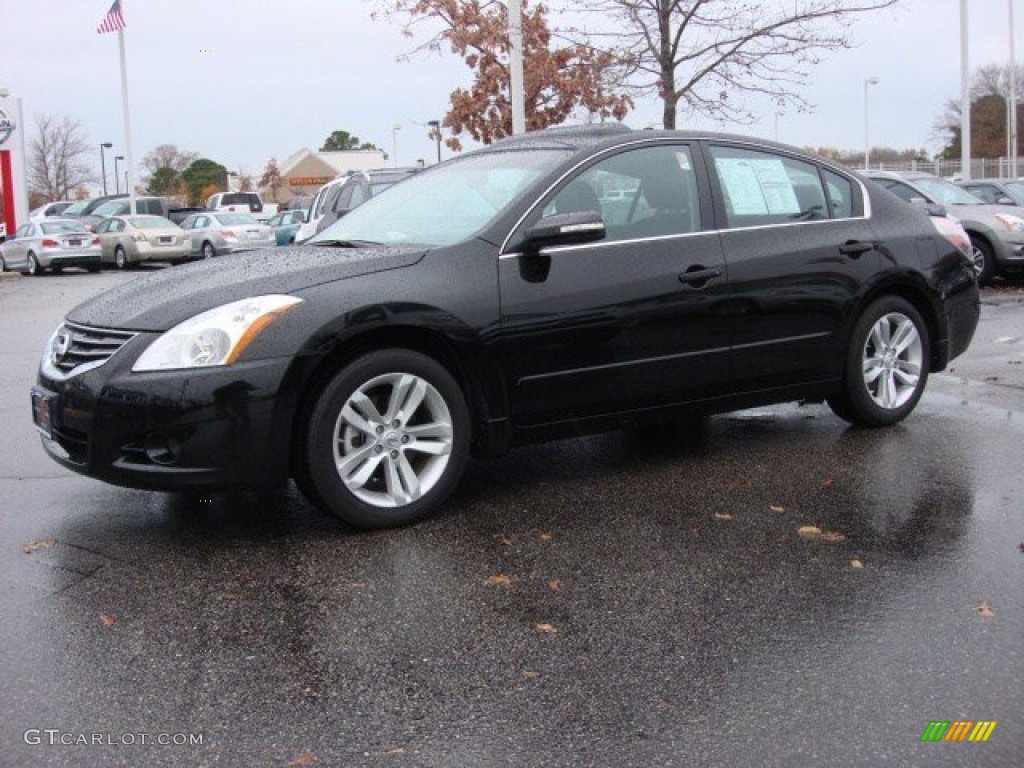 2012 Altima 3.5 SR - Super Black / Charcoal photo #6