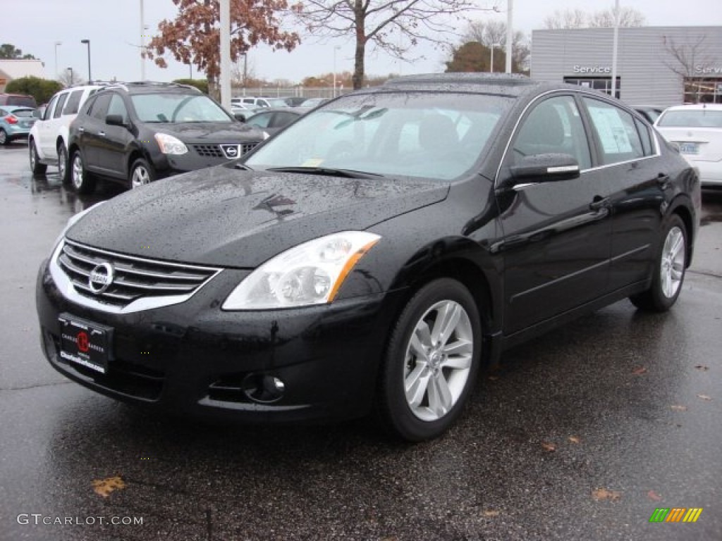 2012 Altima 3.5 SR - Super Black / Charcoal photo #7