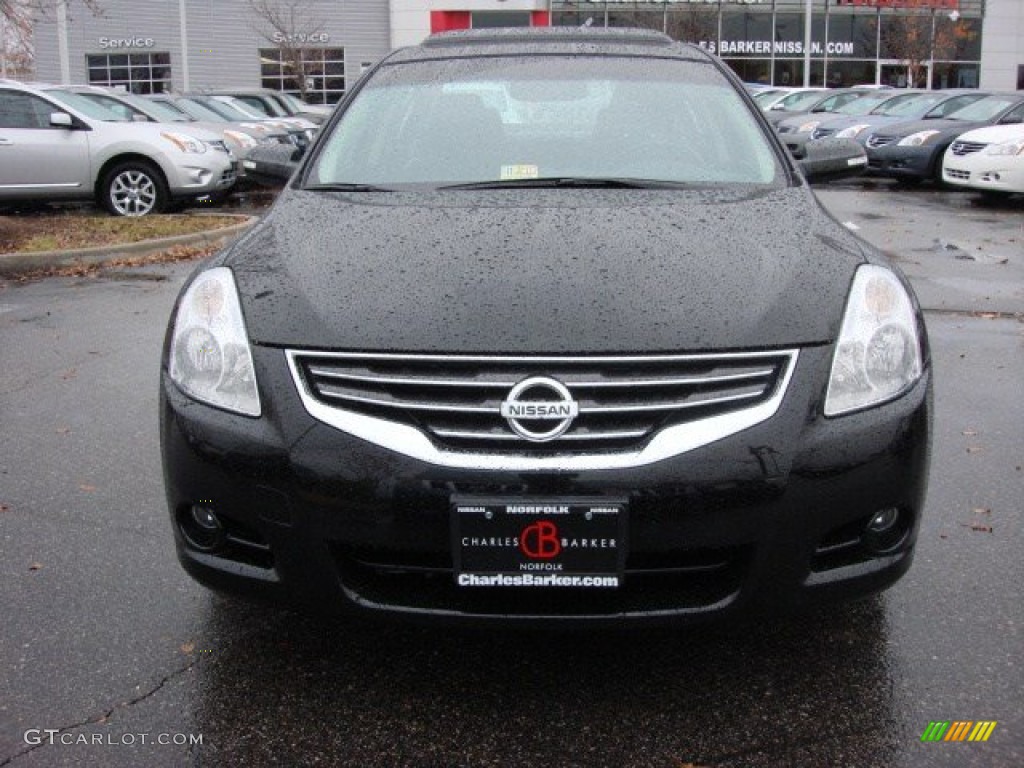 2012 Altima 3.5 SR - Super Black / Charcoal photo #8