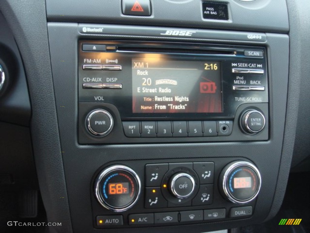 2012 Altima 3.5 SR - Super Black / Charcoal photo #14