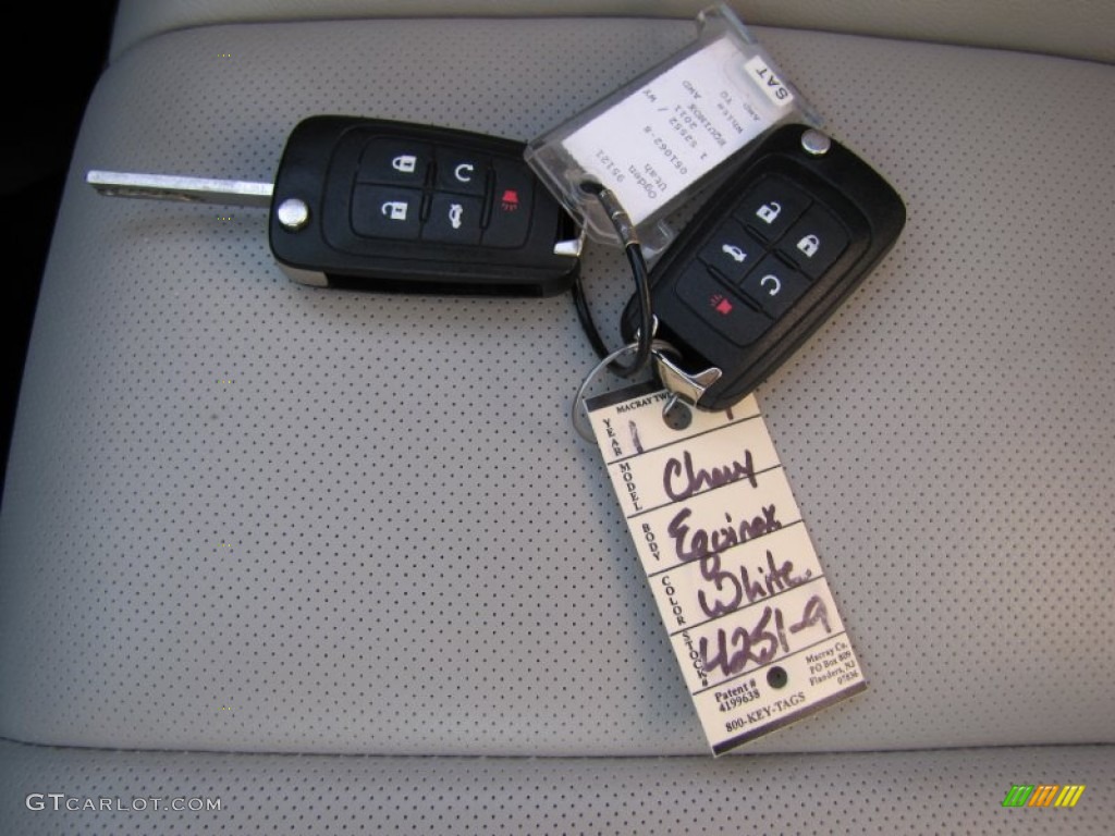 2011 Chevrolet Equinox LTZ AWD Keys Photos