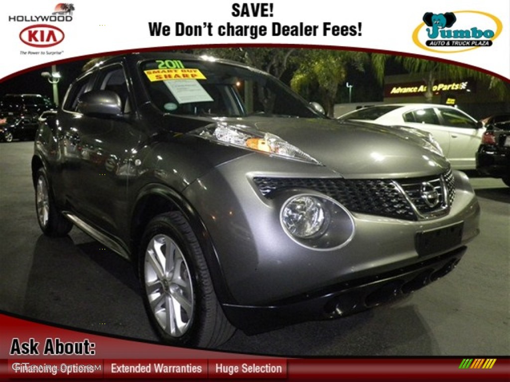 2011 Juke SV - Gun Metallic / Black/Silver Trim photo #1