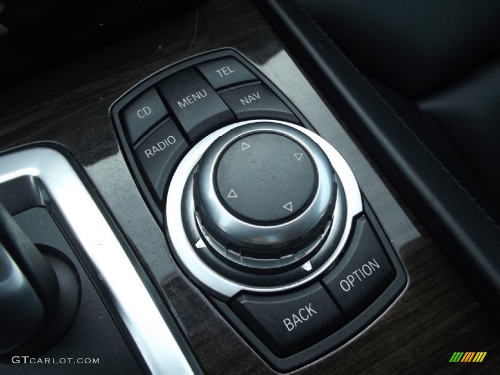 2010 BMW 7 Series 750i xDrive Sedan Controls Photo #74484046