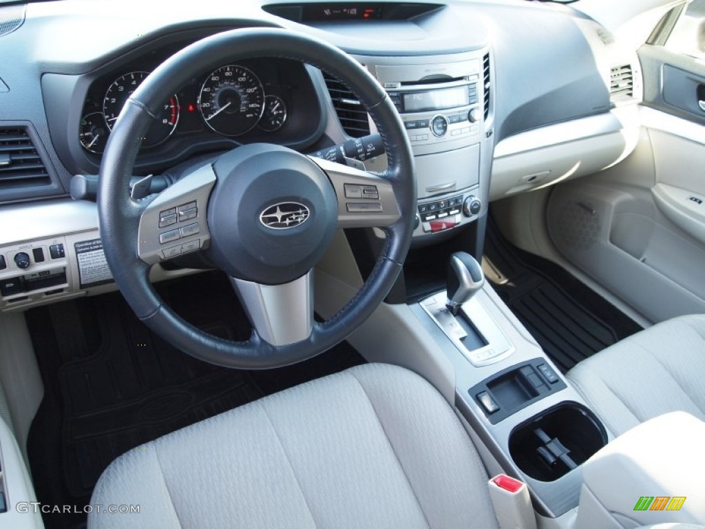 Warm Ivory Interior 2010 Subaru Outback 2.5i Premium Wagon Photo #74484260