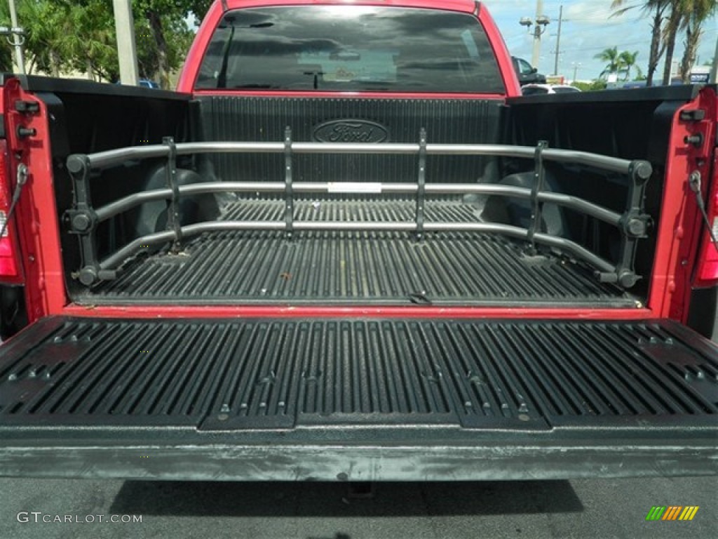 2005 F150 XLT SuperCrew - Bright Red / Black photo #39