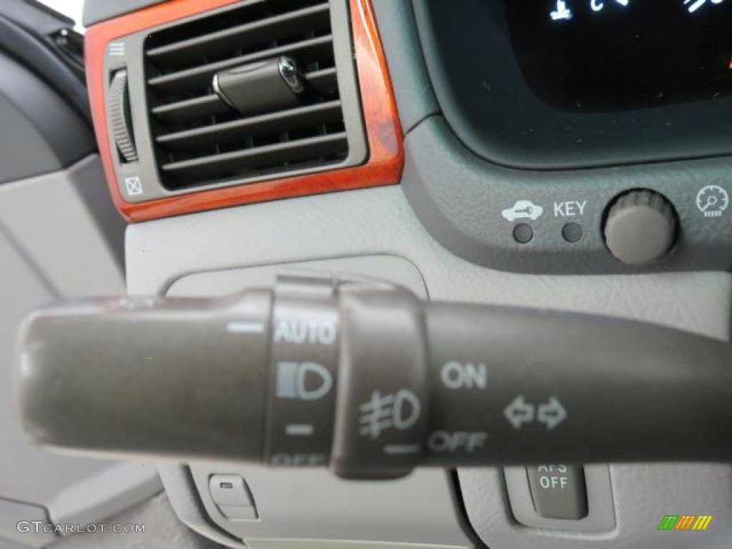 2005 Lexus LS 430 Sedan Controls Photo #74486071