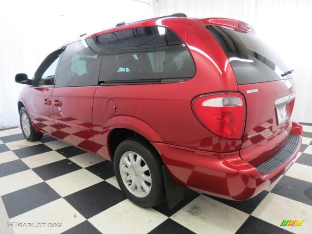 Inferno Red Pearl 2003 Chrysler Town & Country LX Exterior Photo #74486344