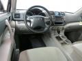 2013 Classic Silver Metallic Toyota Highlander   photo #6