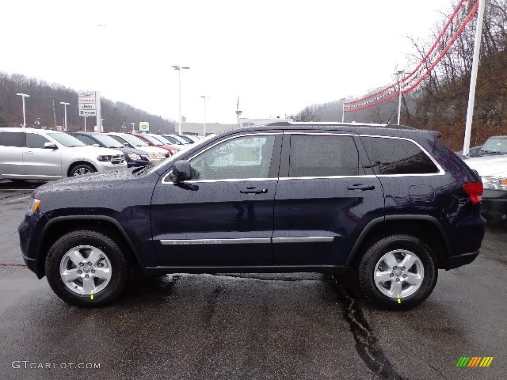 2013 Grand Cherokee Laredo 4x4 - True Blue Pearl / Dark Graystone/Medium Graystone photo #2