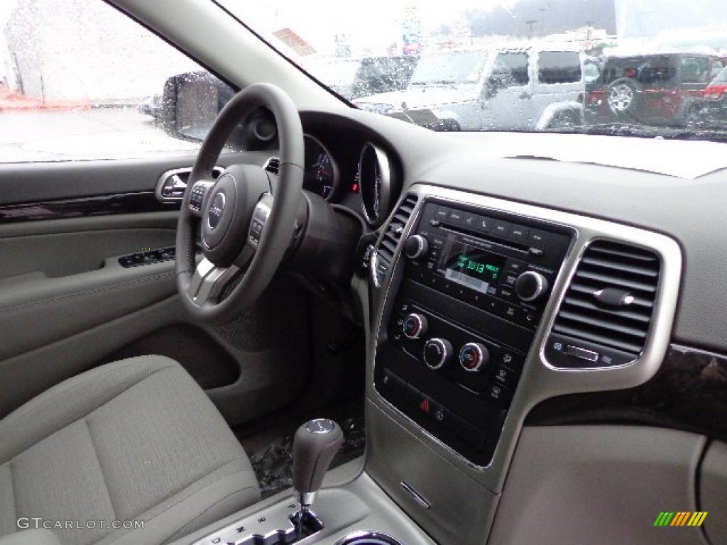 2013 Grand Cherokee Laredo 4x4 - True Blue Pearl / Dark Graystone/Medium Graystone photo #7