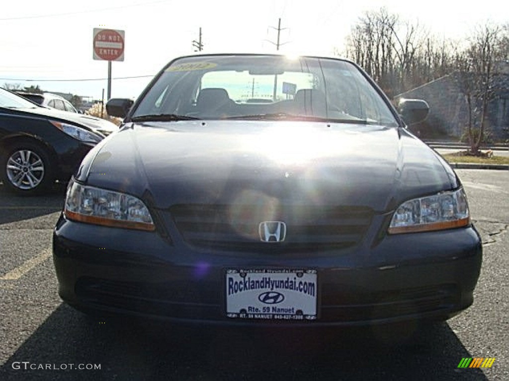 2002 Accord VP Sedan - Eternal Blue Pearl / Quartz Gray photo #2