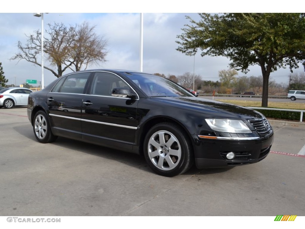 2005 Volkswagen Phaeton W12 4Motion Sedan Exterior Photos