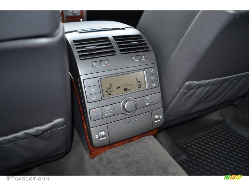 2005 Volkswagen Phaeton W12 4Motion Sedan Controls Photos