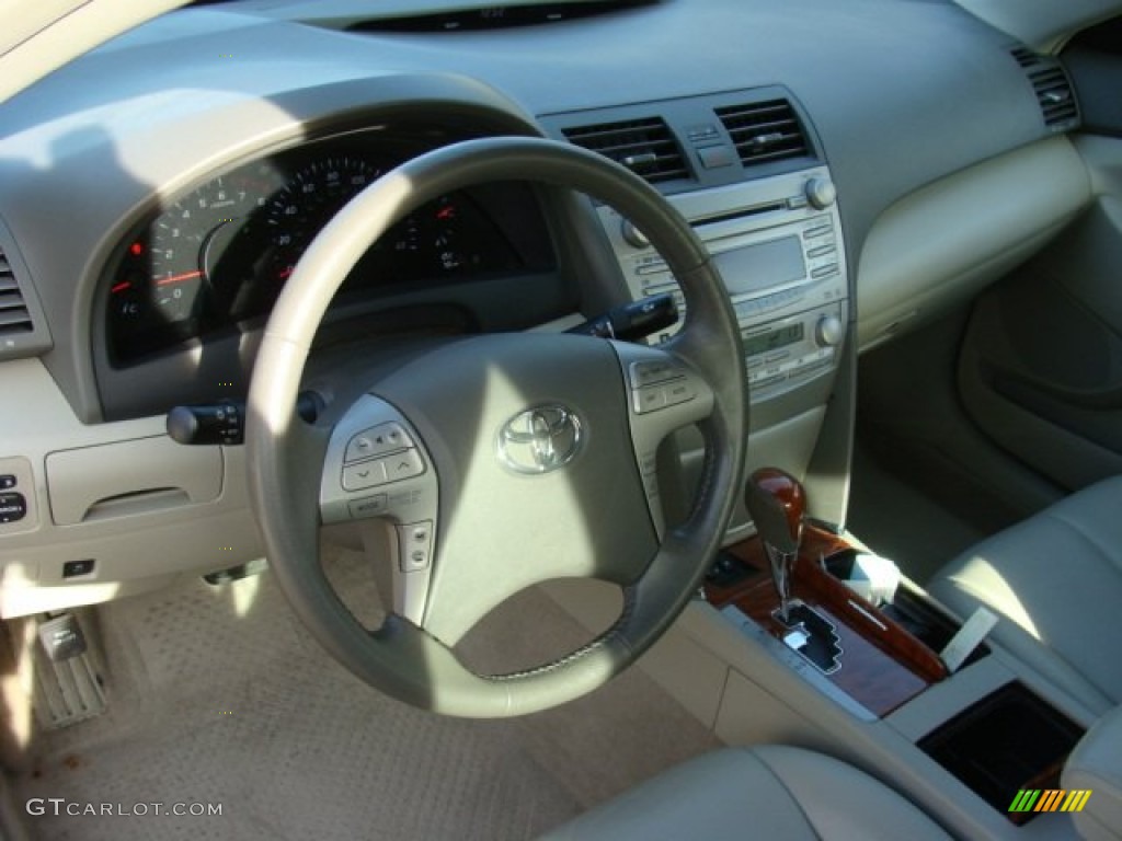 2011 Camry XLE V6 - Barcelona Red Metallic / Bisque photo #9