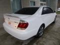 Super White - Camry SE Photo No. 2