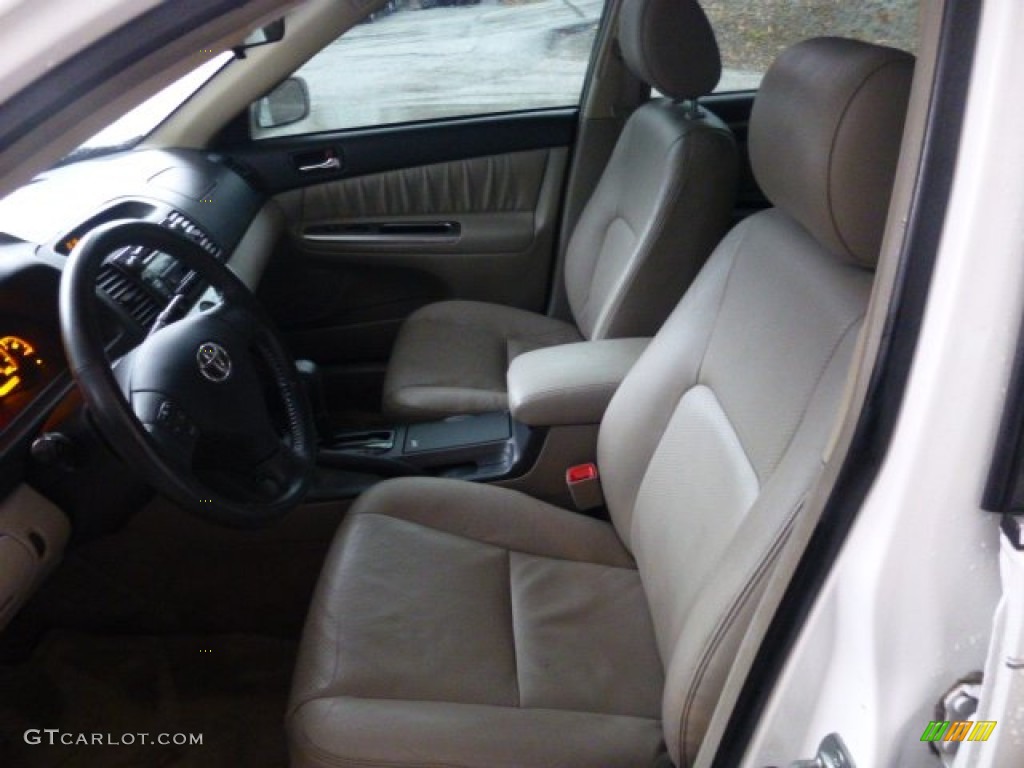 2006 Camry SE - Super White / Taupe photo #13