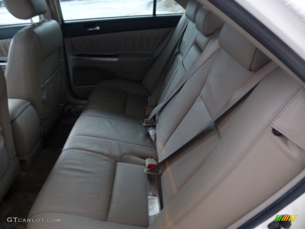 2006 Camry SE - Super White / Taupe photo #14
