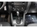 Black - Jetta SE Sedan Photo No. 11