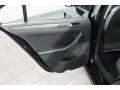 Black - Jetta SE Sedan Photo No. 16