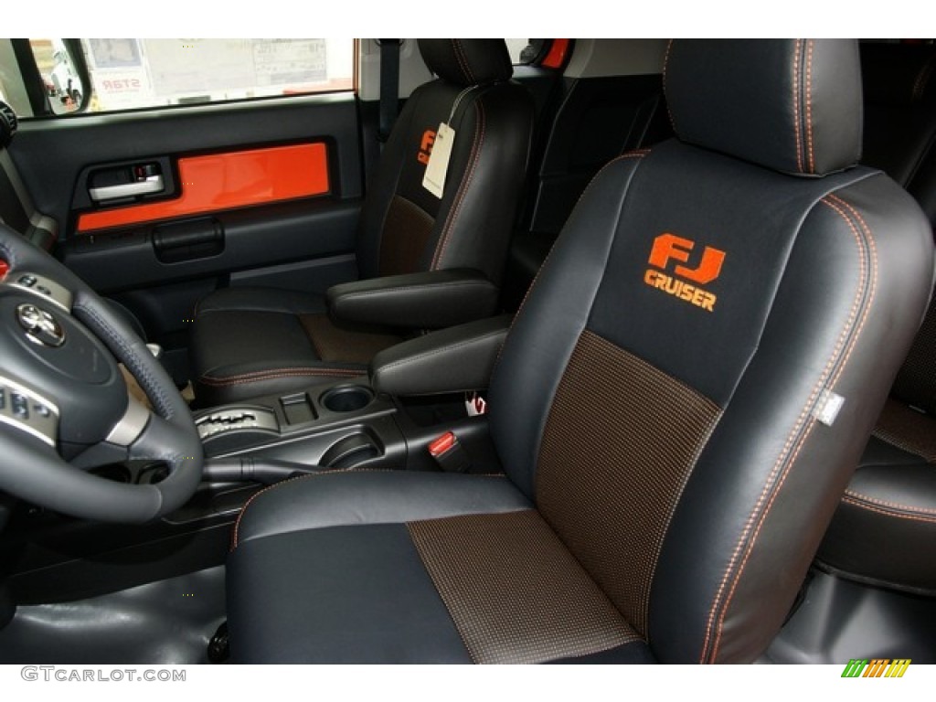 2013 Toyota FJ Cruiser 4WD Front Seat Photo #74500823