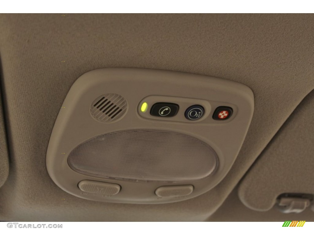 2009 Pontiac G3 Standard G3 Model Controls Photo #74503821