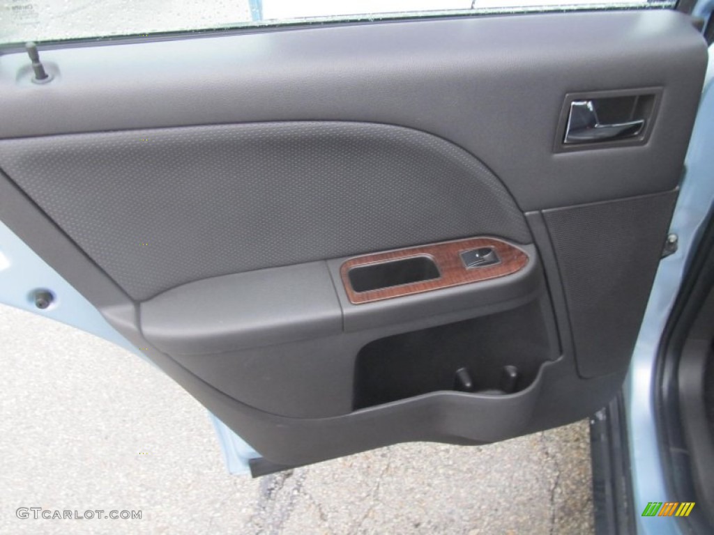 2008 Taurus Limited - Light Ice Blue Metallic / Black photo #16