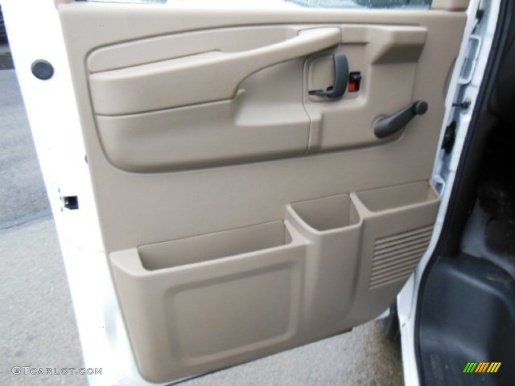 2013 Chevrolet Express 3500 Cargo Van Neutral Door Panel Photo #74506452