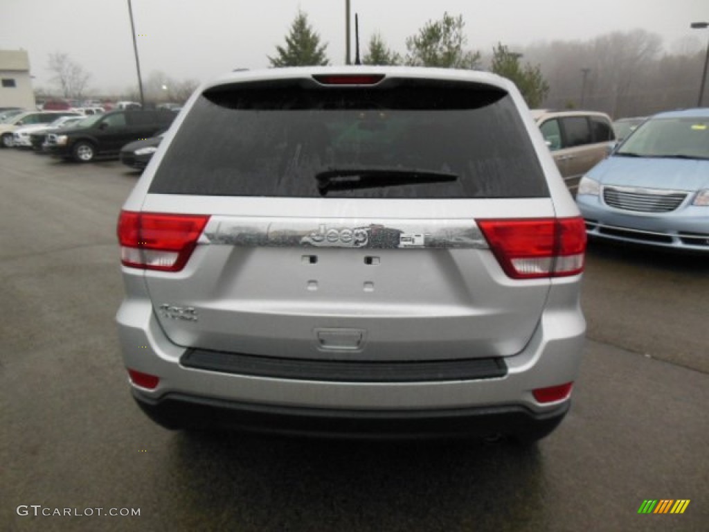 2013 Grand Cherokee Laredo 4x4 - Bright Silver Metallic / Black photo #7