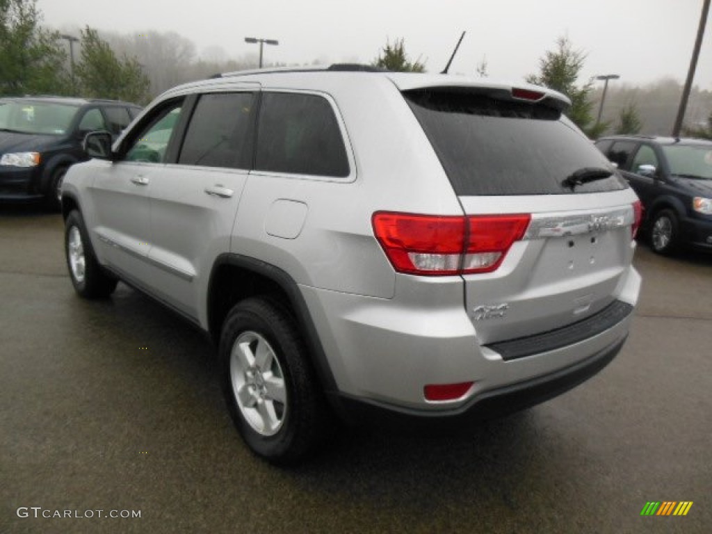2013 Grand Cherokee Laredo 4x4 - Bright Silver Metallic / Black photo #8