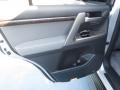 Classic Silver Metallic - Land Cruiser  Photo No. 28