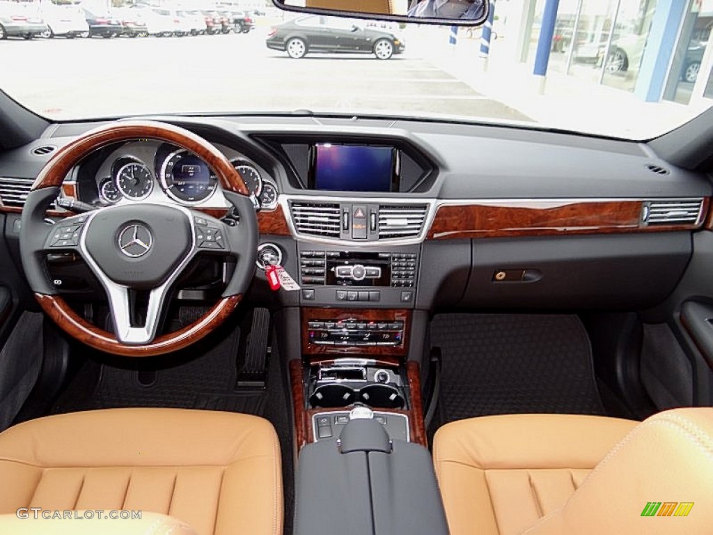 2013 Mercedes-Benz E 350 Sedan Natural Beige/Black Dashboard Photo #74514125