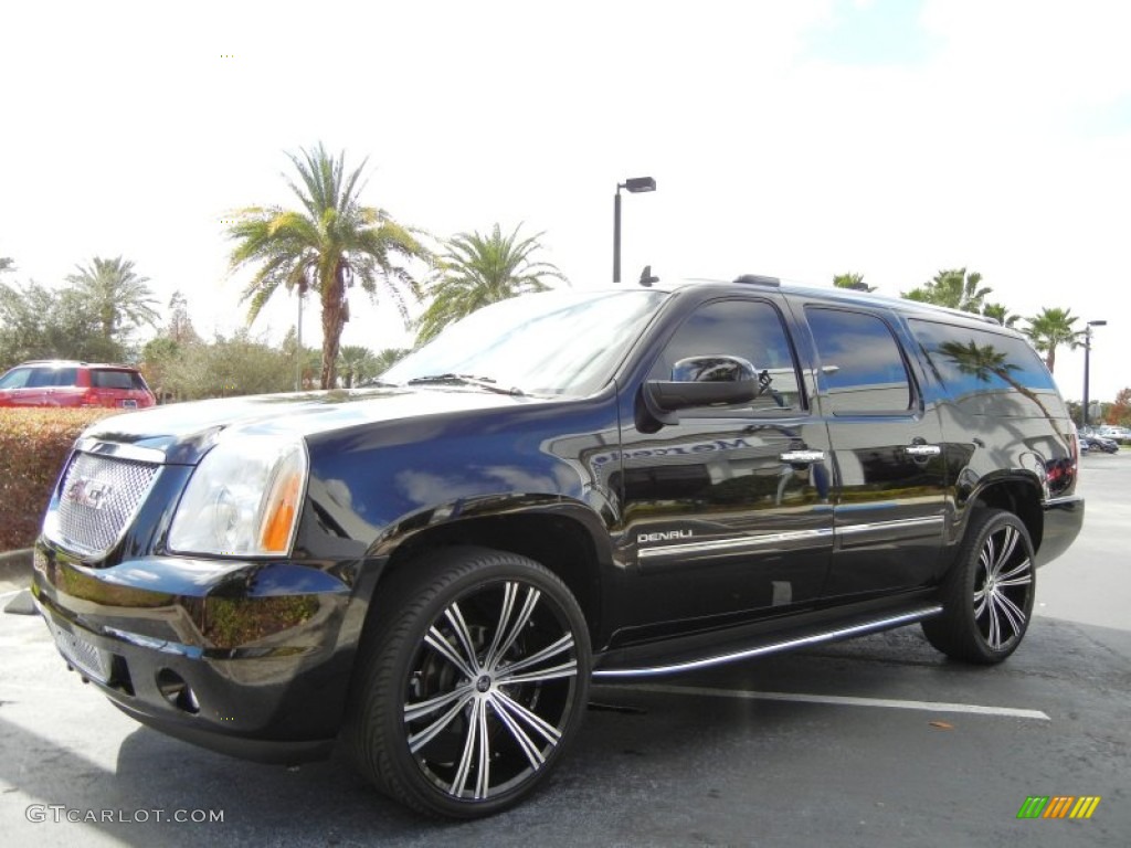2012 GMC Yukon XL Denali Exterior Photos