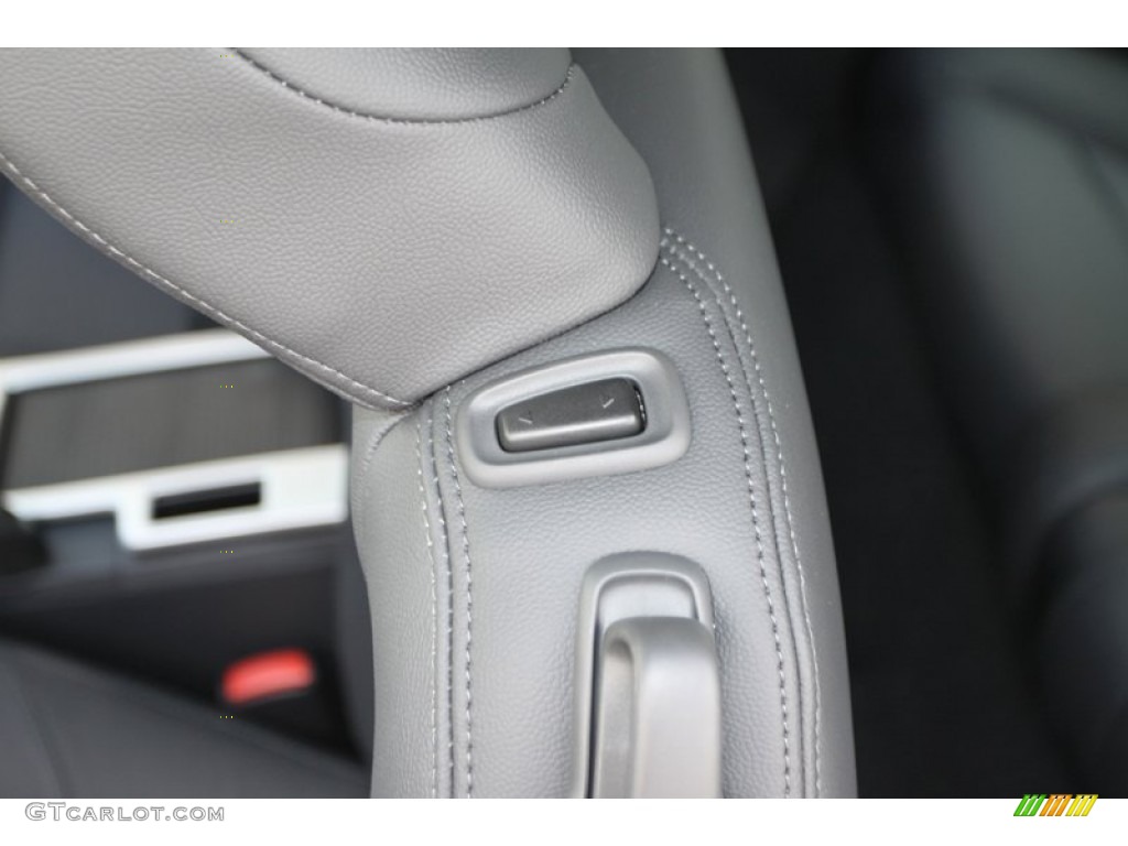 2013 C30 T5 - Titanium Grey Metallic / Off Black photo #14