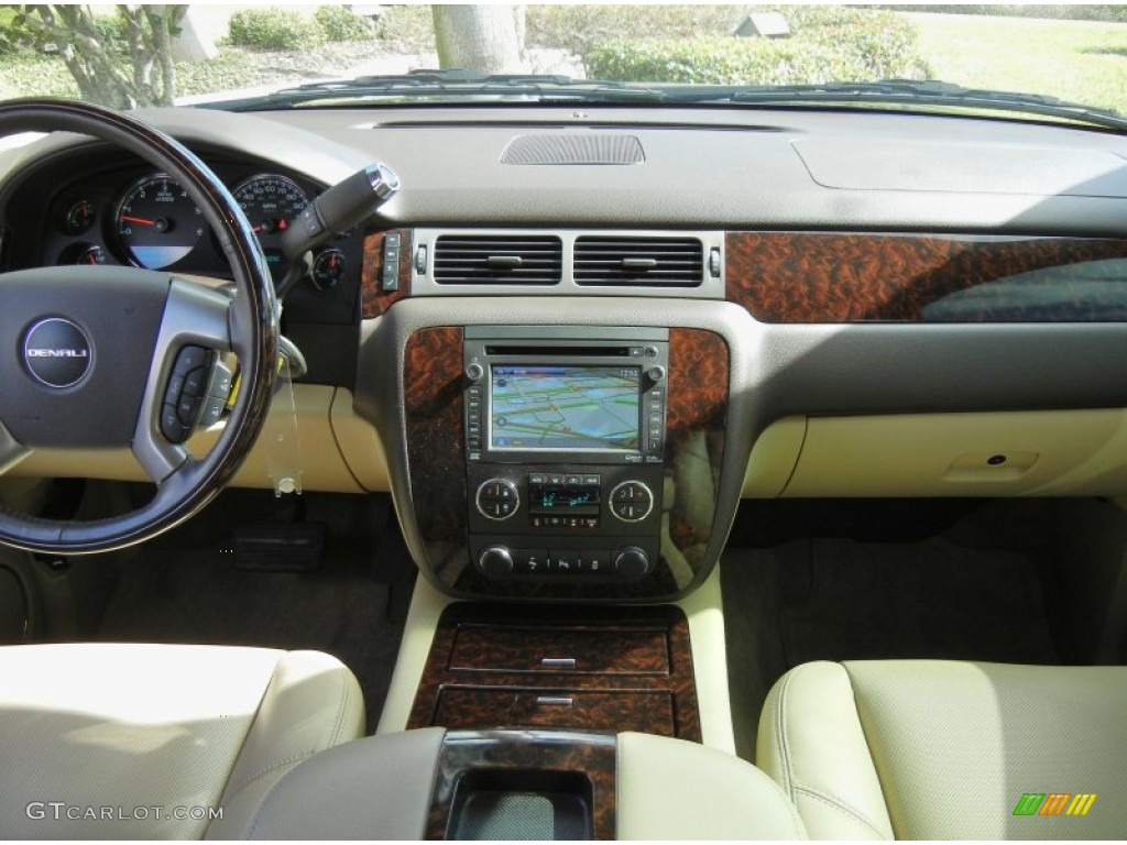 2012 GMC Yukon XL Denali Dashboard Photos