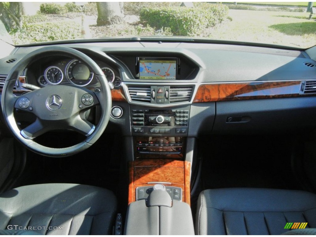 2010 Mercedes-Benz E 550 Sedan Black Dashboard Photo #74518118