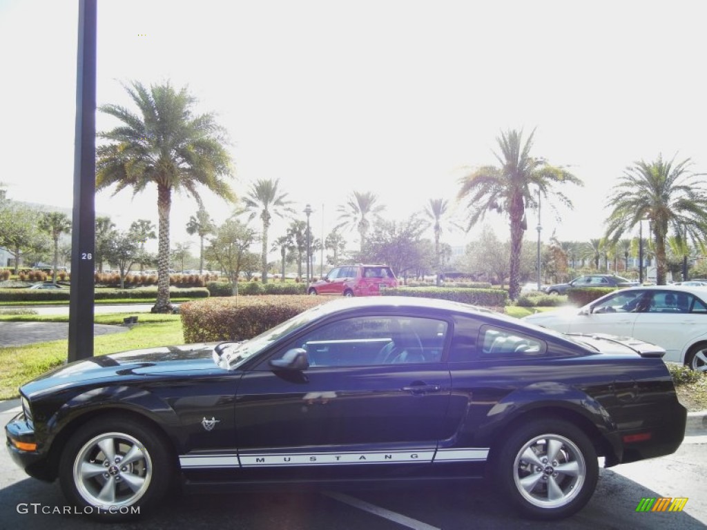 2009 Mustang V6 Premium Coupe - Black / Dark Charcoal photo #4