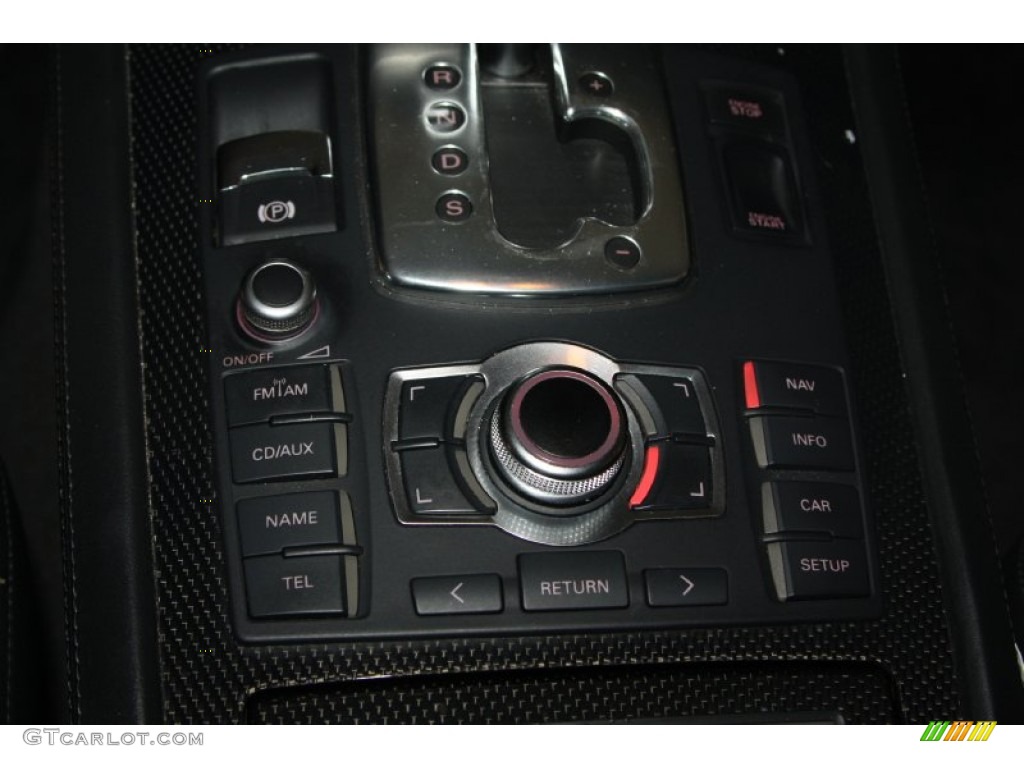 2007 Audi S8 5.2 quattro Controls Photo #74521130