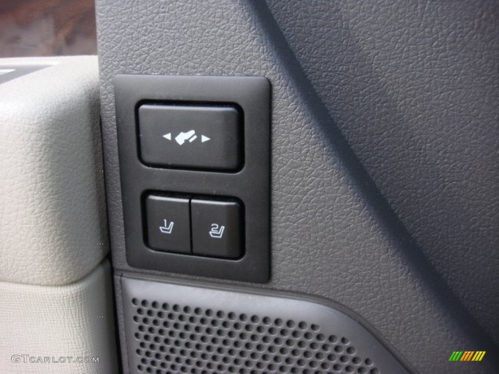 2011 Ford Flex SEL Controls Photo #74524295