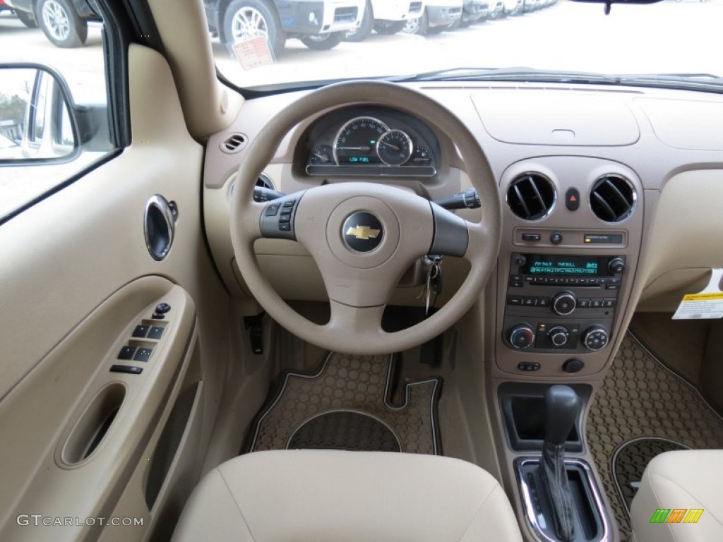 2009 HHR LS - Gold Mist Metallic / Cashmere photo #20